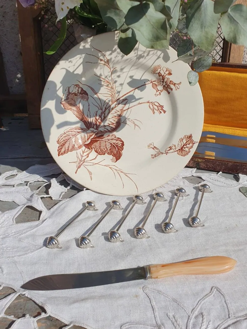 porte couteux escargot métal argenté
