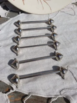 porte couteux escargot métal argenté