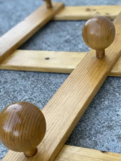 Portemanteau accordéon à grosses boules bois vintage 1980