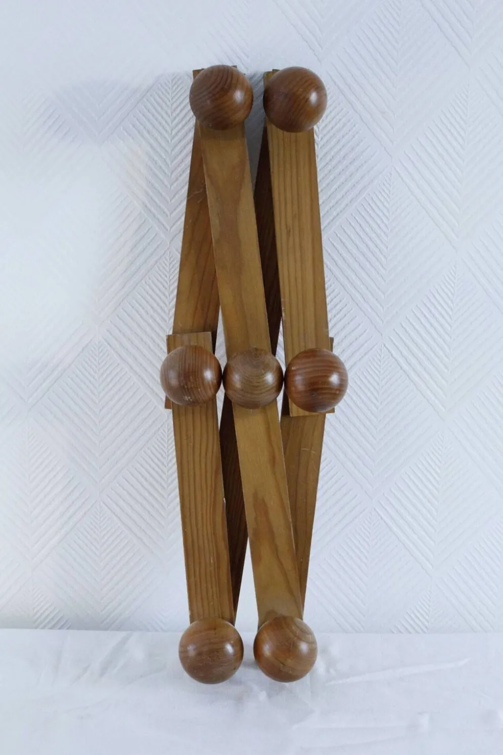 Porte-manteau accordéon vintage en pin