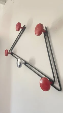 Portemanteau acier inspiration mategot