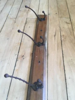 Porte manteau ancien bois et fonte