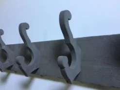 Porte manteau ancien bois peint 5 patères