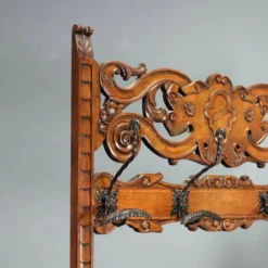 Porte-manteau ancien en hêtre teinté noyer, Italie, XIXe siècle