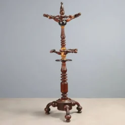 Porte-manteau ancien en orme et érable, Italie, XIXe siècle