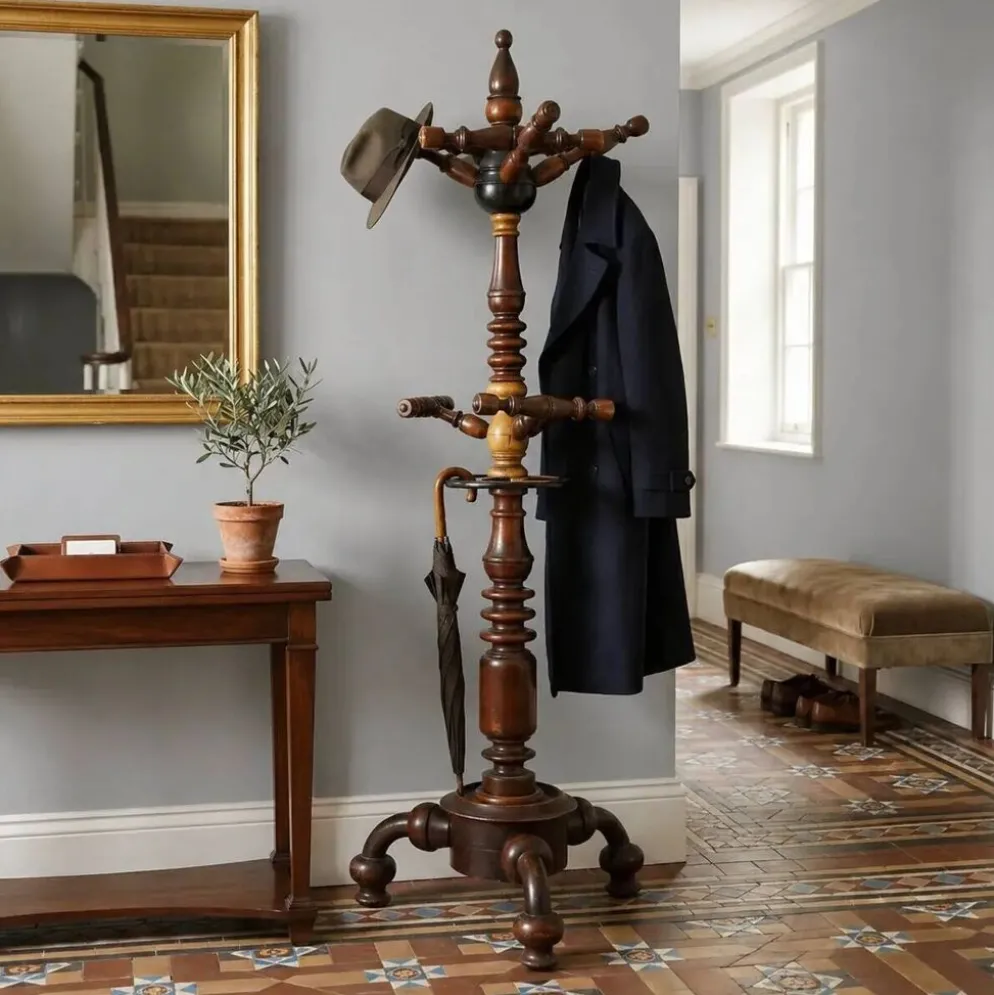 Porte-manteau ancien en orme et érable, Italie, XIXe siècle