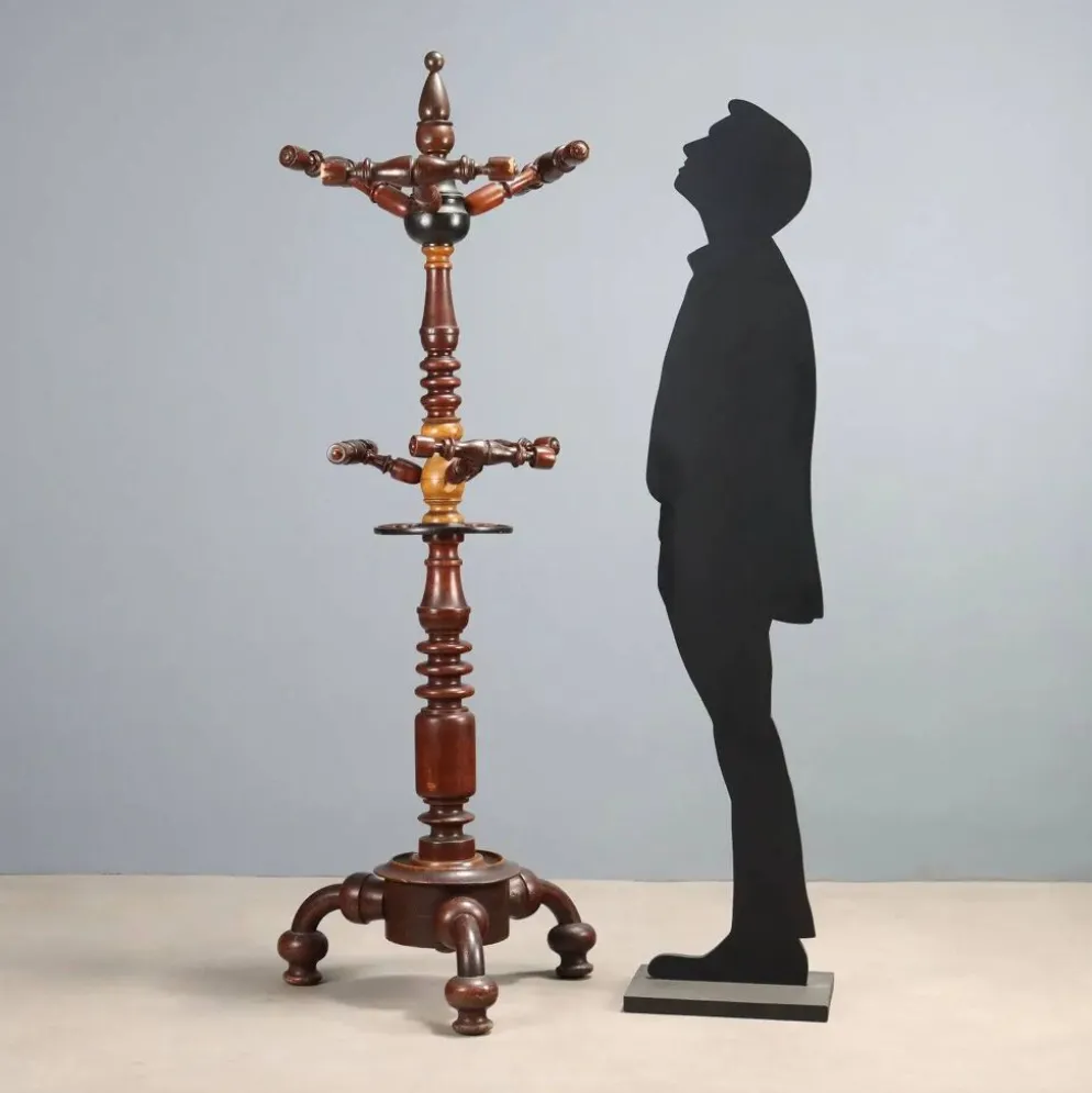Porte-manteau ancien en orme et érable, Italie, XIXe siècle