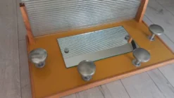 Porte manteau années 50 avec miroir patères métal et tablette verre