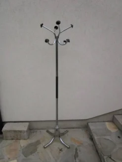 Porte-manteau années 80' en métal chromé