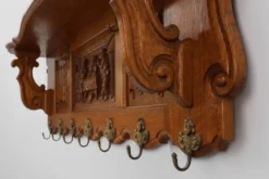 Porte-manteau belge en chêne du XXe siècle, de style baroque Bruegel