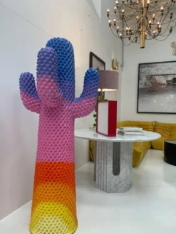 Porte-manteau Cactus Multicolore Sunrise de Gufram par Drocco & Mello - Paul Smith