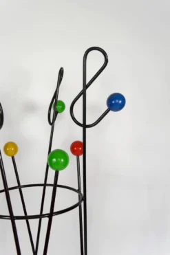 Porte-manteau « Clé de sol », par Roger Féraud, circa 1950