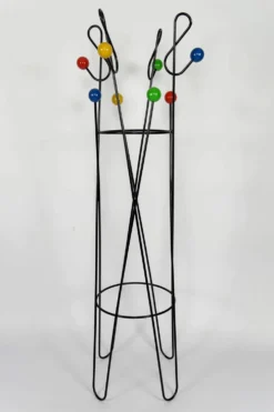 Porte-manteau « Clé de sol », par Roger Féraud, circa 1950