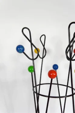 Porte-manteau « Clé de sol », par Roger Féraud, circa 1950