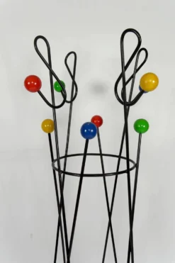 Porte-manteau « Clé de sol », par Roger Féraud, circa 1950