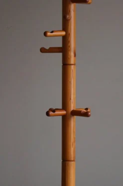 Porte-manteau décoratif en pin massif, style danois du milieu du siècle, années 1970