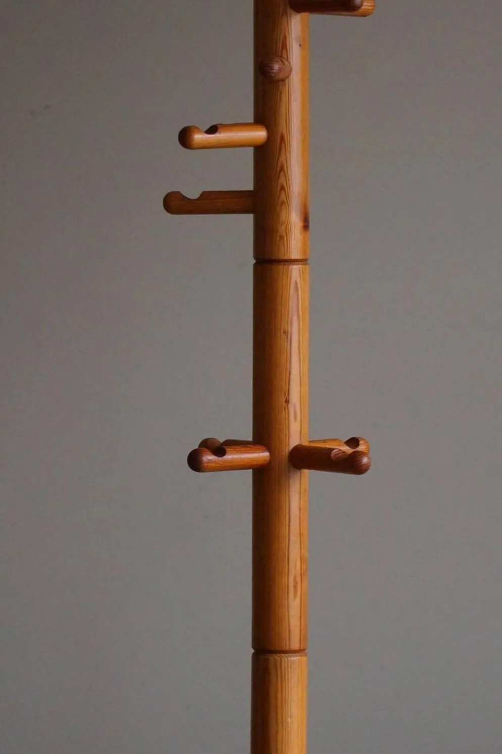 Porte-manteau décoratif en pin massif, style danois du milieu du siècle, années 1970