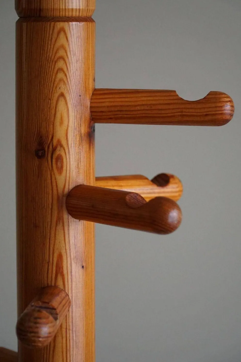 Porte-manteau décoratif en pin massif, style danois du milieu du siècle, années 1970