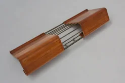 Porte-manteau de milieu de siècle en contreplaqué cintré attribué à De Coene, Belgique, années 1960.