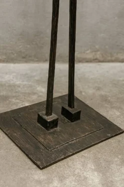 Porte-manteau design en fer – Pièce unique sculpturale