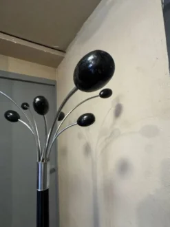 Porte-manteau design italien – Métal chromé et laqué noir – Années 1960-1970
