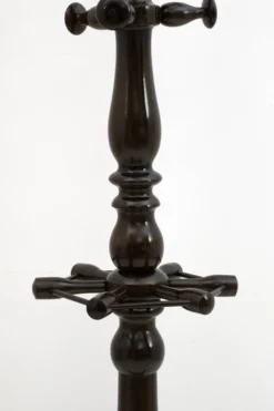 Porte-manteau de sol en noyer italien moderne du milieu du siècle avec porte-parapluie, 50