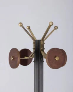 Porte-manteau de sol vintage des années 60 en métal noir et bois, design italien