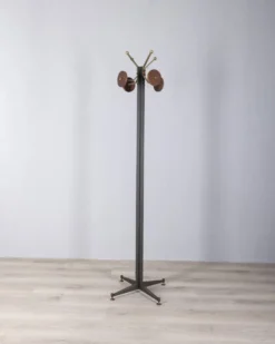 Porte-manteau de sol vintage des années 60 en métal noir et bois, design italien