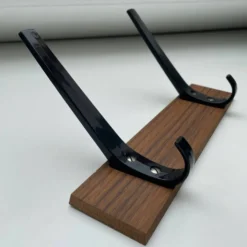 Porte-manteau en bois