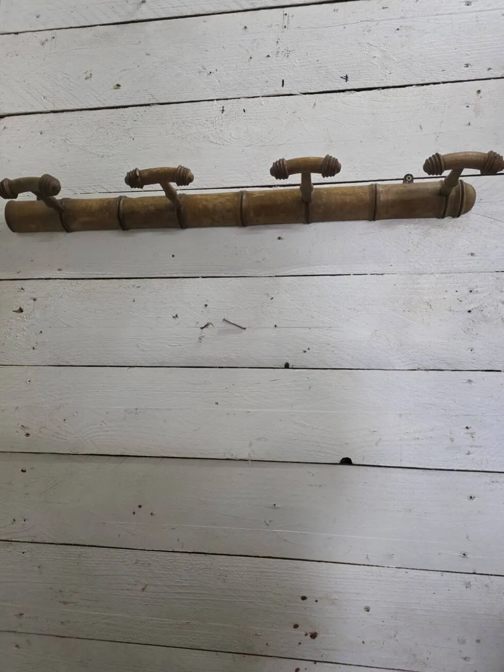 Porte manteau en bois bambou 4 patères, années 50