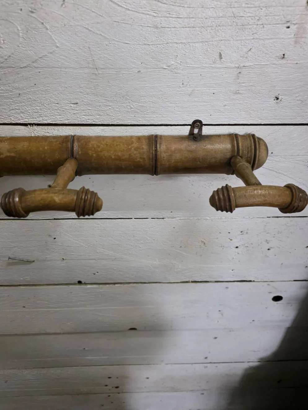 Porte manteau en bois bambou 4 patères, années 50