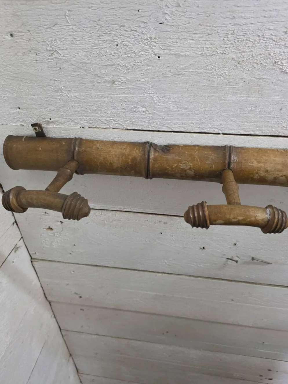 Porte manteau en bois bambou 4 patères, années 50