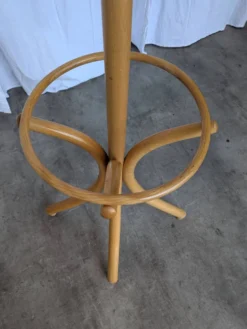 Porte-manteau en bois cintré vintage dans le style Thonet, porte-manteau des années 50
