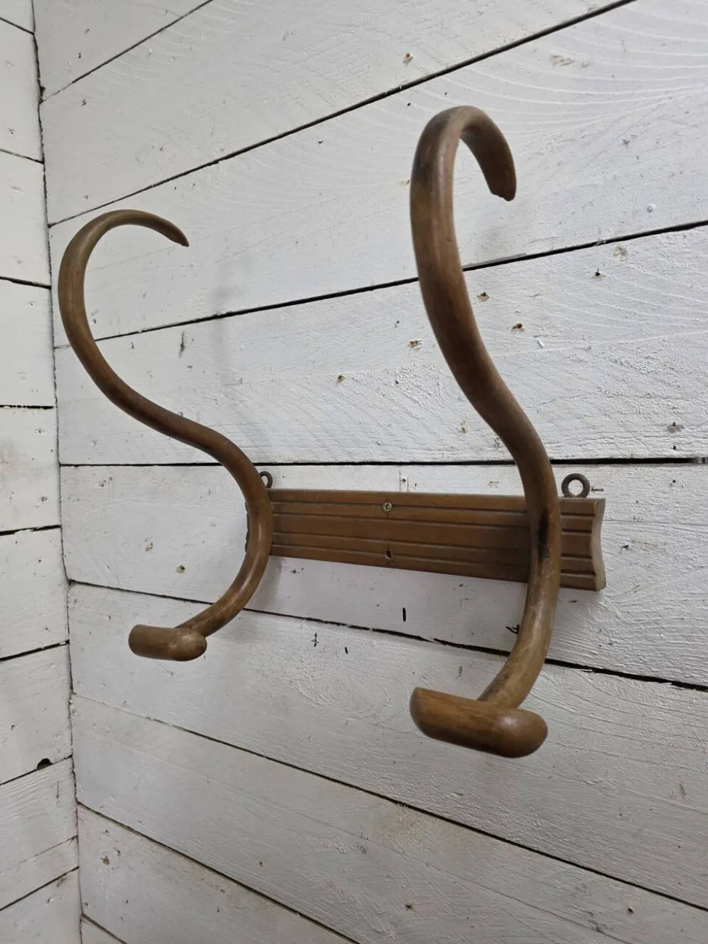Porte manteau en bois courbé 2 patères, années 1920
