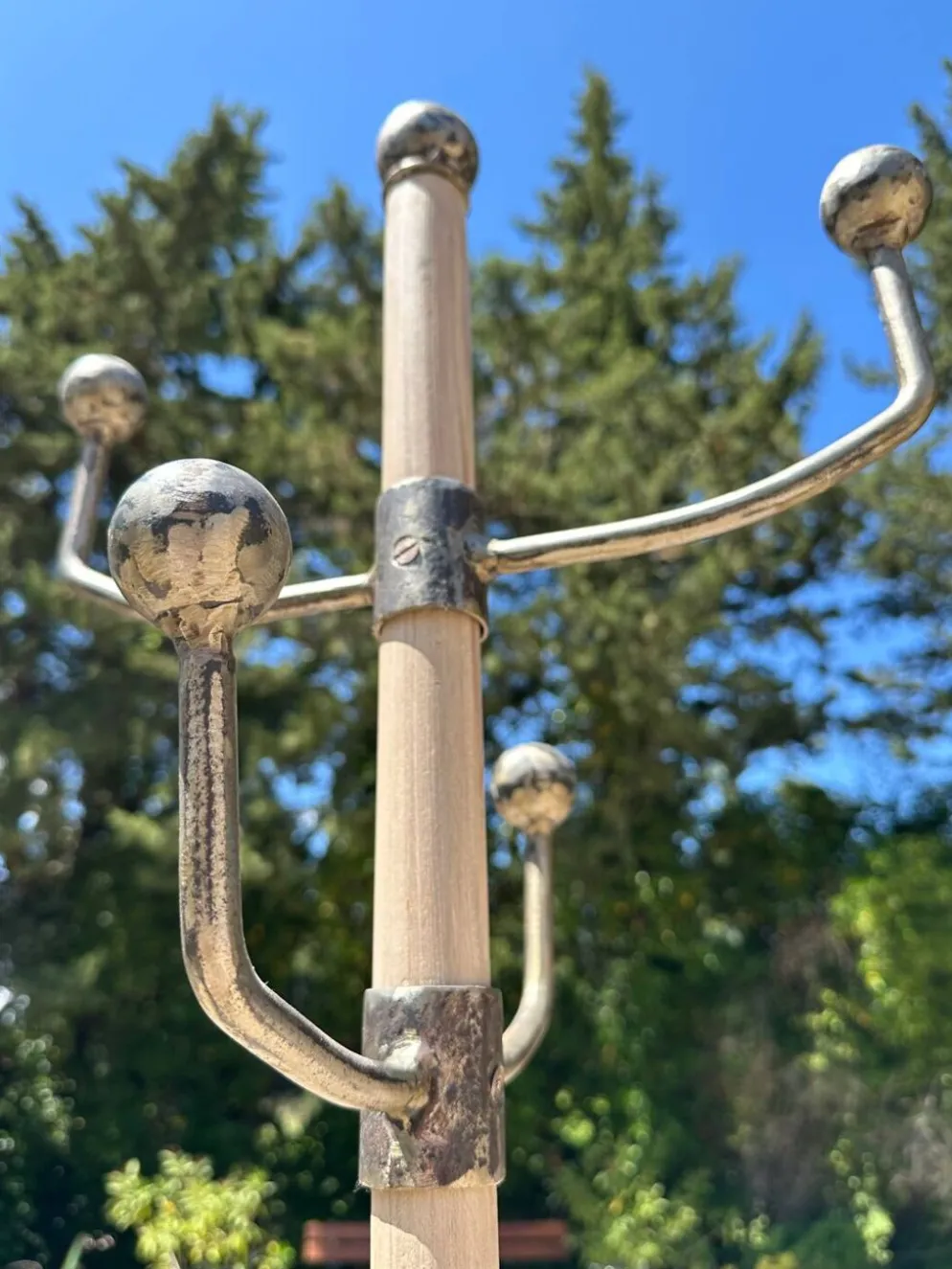 Porte-manteau en bois flotté artisanal