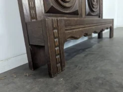 Porte manteau en chêne dans l'esprit de Dudouyt