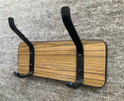 Porte manteau en Formica années 70