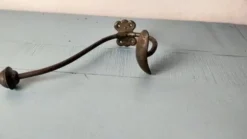 Porte-manteau en métal