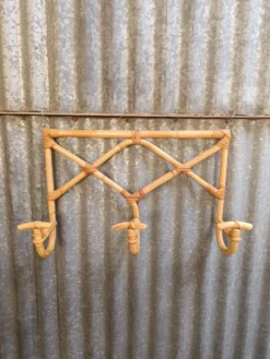 Porte manteau en osier rotin vintage