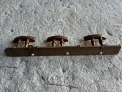 Portemanteau en pin ancien