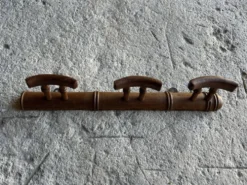 Portemanteau en pin ancien