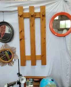 Porte manteau en pin années 70