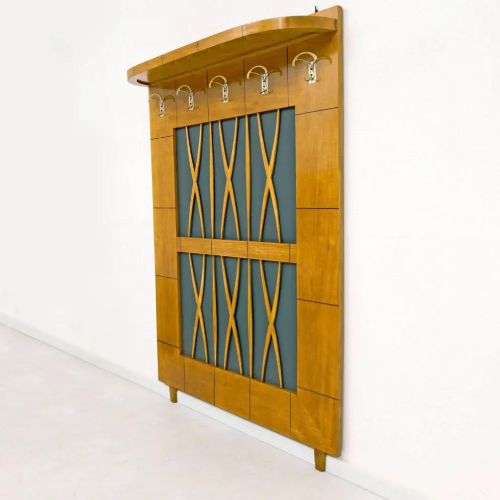 Porte-manteau en érable Art Déco italien dans le style de Paolo Buffa des années 1950