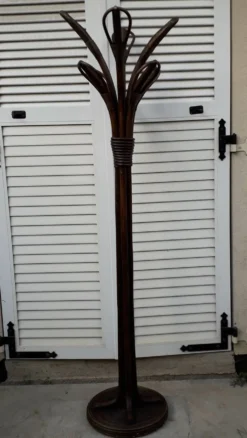 Portemanteau en rotin