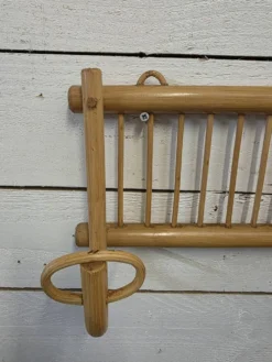 Porte manteau en rotin vintage