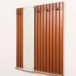 Porte-manteau en teck avec miroir et étagère, Italie, années 1960.