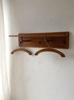 Porte-manteau en teck de Kai Kristiansen pour Vildbjerg Møbelfabrik