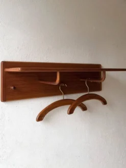 Porte-manteau en teck de Kai Kristiansen pour Vildbjerg Møbelfabrik