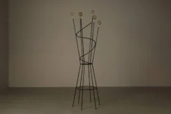 Porte-manteau et porte-chapeau autoportants dans le style de Roger Féraud