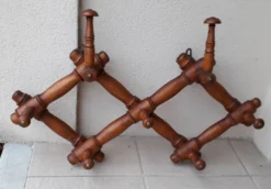 Portemanteau extensible en bois
